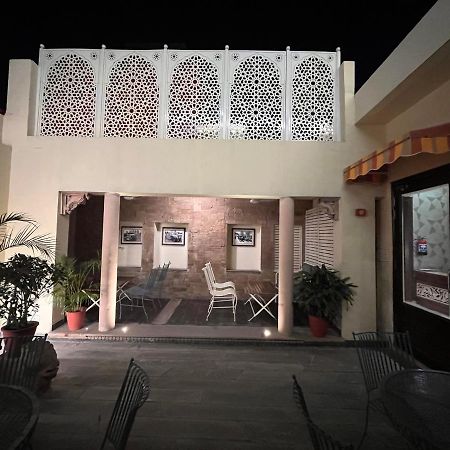 Ratnawali – A Vegetarian Heritage Hotel Jaipur Exterior foto